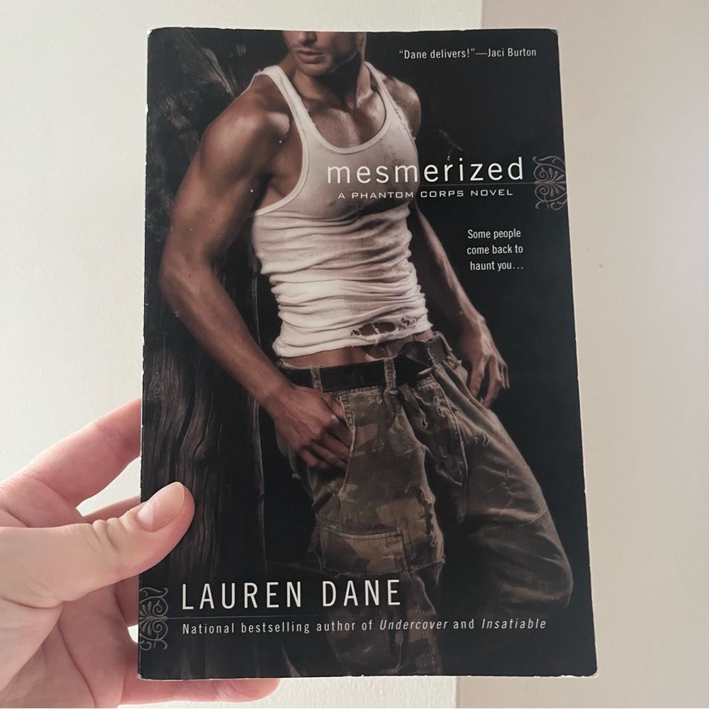 📚 4/25$ 📚 Mesmerized by Lauren Dane | Booktok Romance
